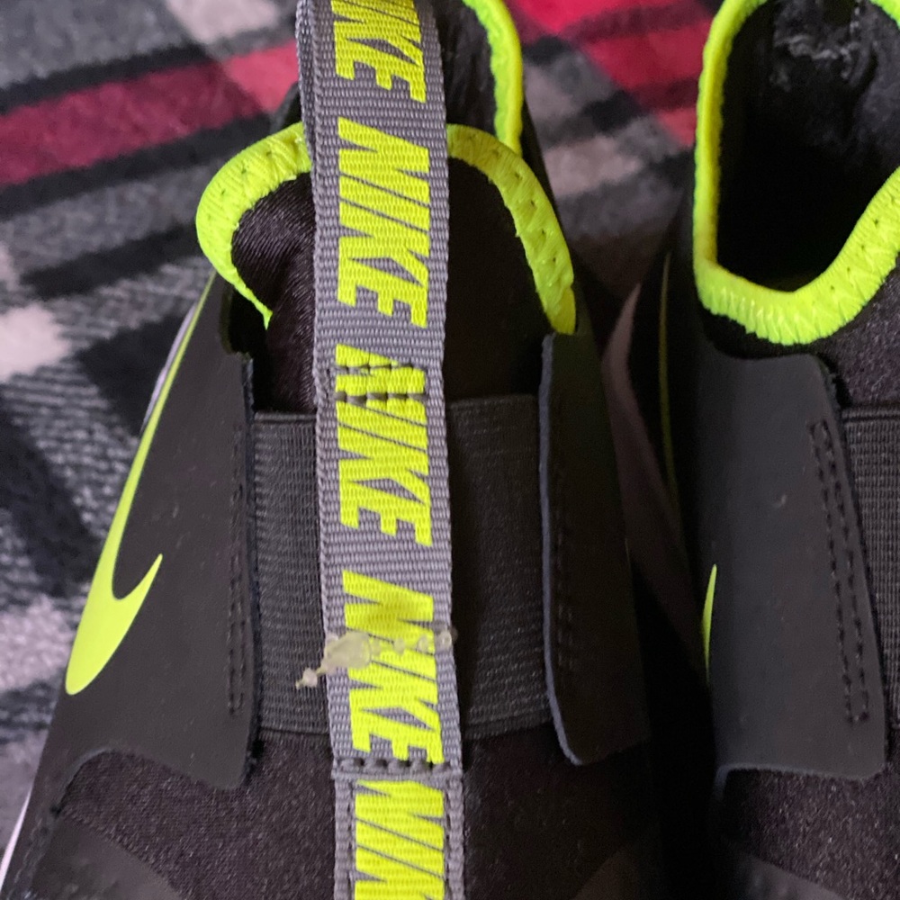 Nike flex runners boy sz5.5 new - Picture 3 of 4